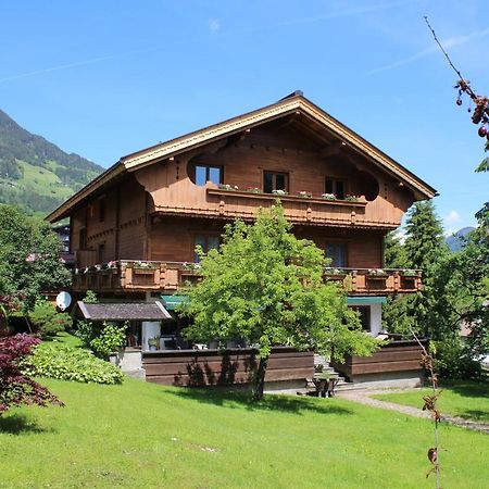 Hillside Apartments Pircher Fügen Eksteriør bilde